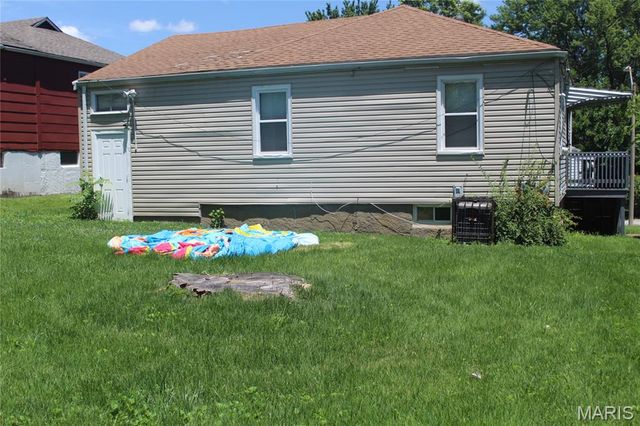 7452 Esterbrook Drive, St Louis, MO 63136