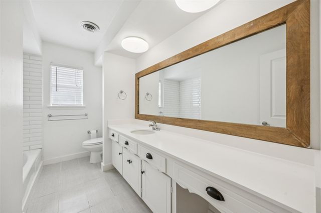 1003 Blue Willow Drive, Houston, TX 77042