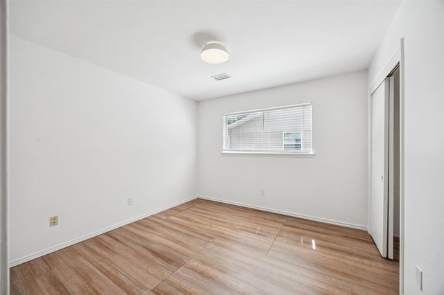 1003 Blue Willow Drive, Houston, TX 77042