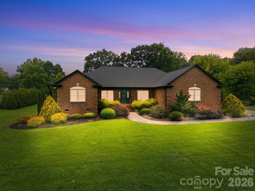 4122 Amarillo Drive SW, Concord, NC 28027