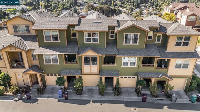 6071 Old Quarry, Oakland, CA 94605