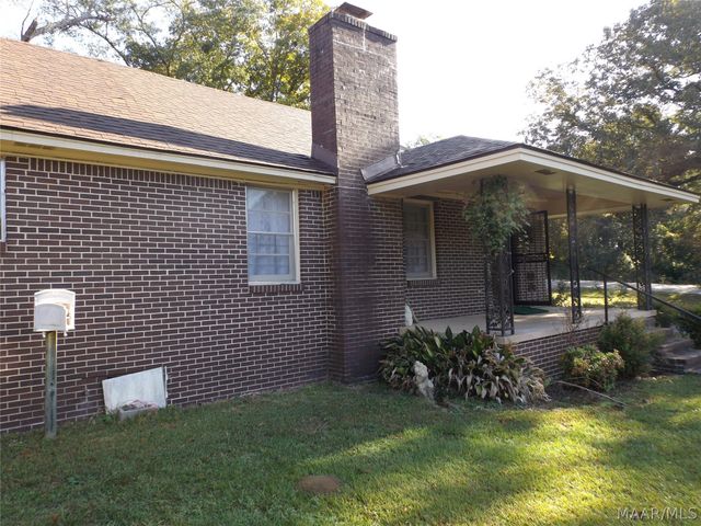 1373 County Road 39 Road, Deatsville, AL 36022