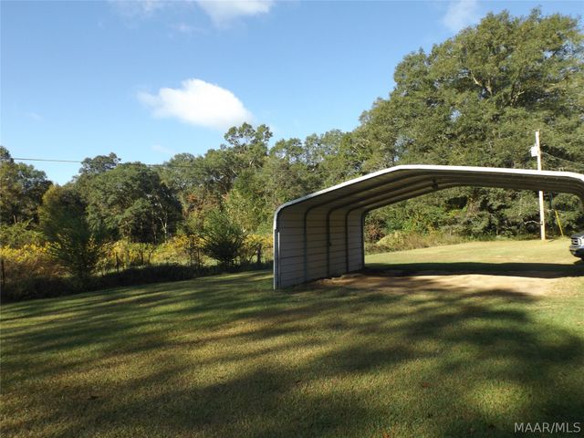 1373 County Road 39 Road, Deatsville, AL 36022