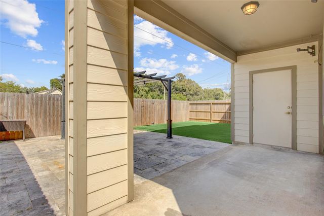 9206 Drewberry Street, Houston, TX 77080