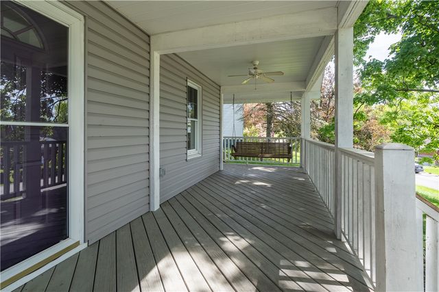 323 Idlewood Rd, Penn Hills, PA 15235