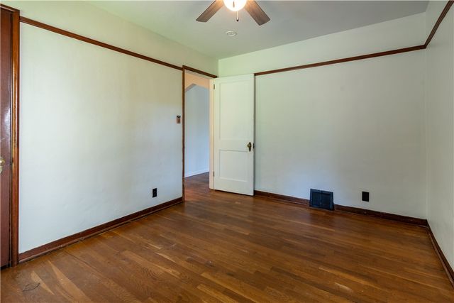 323 Idlewood Rd, Penn Hills, PA 15235
