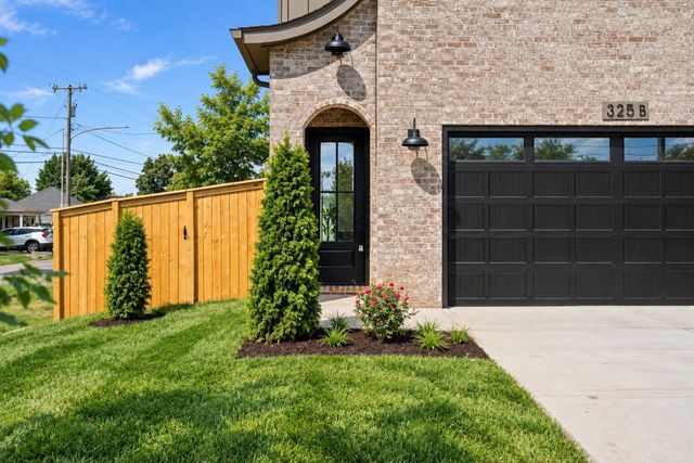 325B Vivelle Ave, Nashville, TN 37210