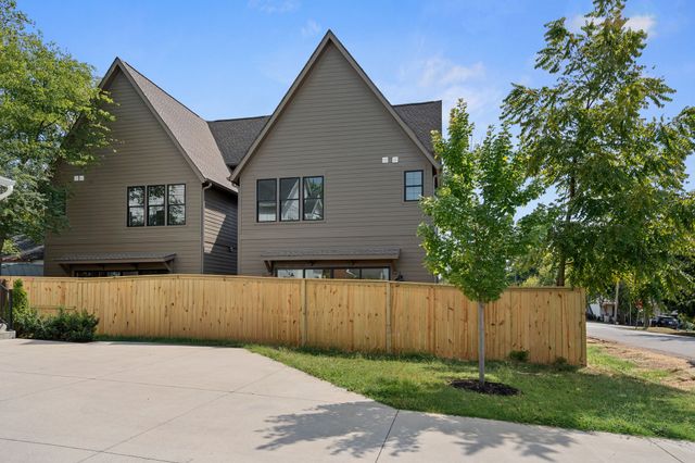 325B Vivelle Ave, Nashville, TN 37210
