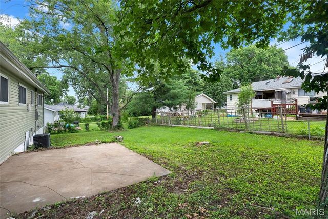 1412 Windward Ridge Drive, St Louis, MO 63127