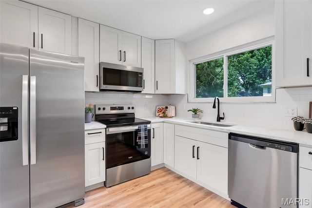 1412 Windward Ridge Drive, St Louis, MO 63127
