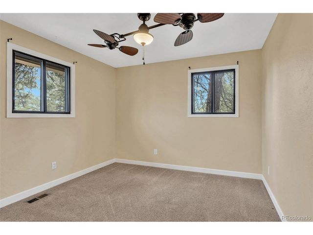 104 Overlook Rd, Elizabeth, CO 80107