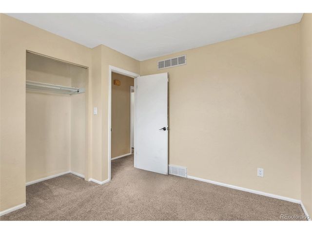 104 Overlook Rd, Elizabeth, CO 80107