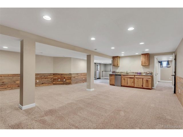 104 Overlook Rd, Elizabeth, CO 80107
