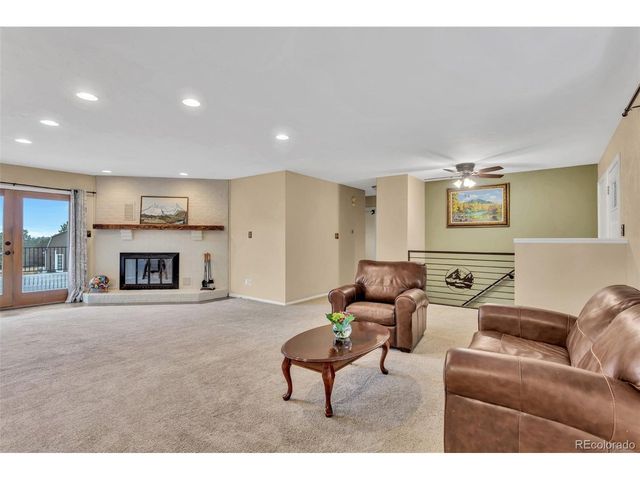 104 Overlook Rd, Elizabeth, CO 80107