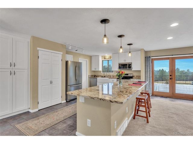 104 Overlook Rd, Elizabeth, CO 80107