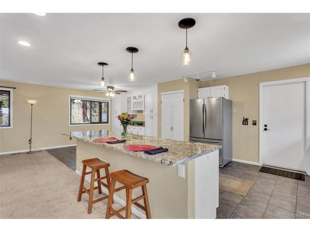 104 Overlook Rd, Elizabeth, CO 80107