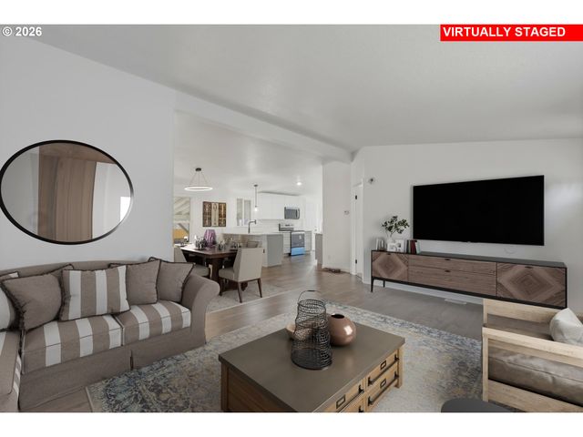 12323 Se HOLGATE Blvd 19, Portland, OR 97236