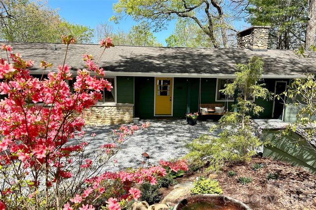 580 Whetstone Gap Road, Lake Toxaway, NC 28747