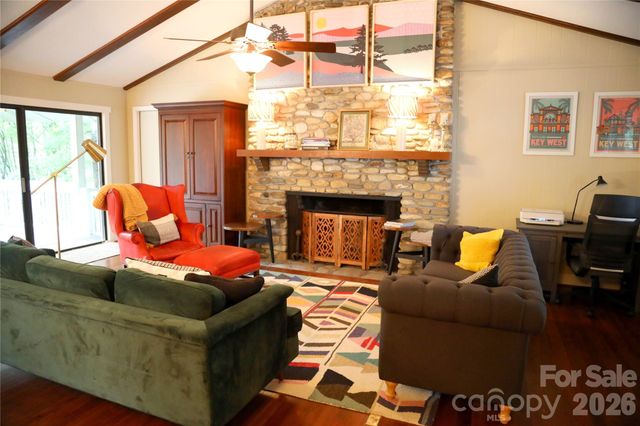 580 Whetstone Gap Road, Lake Toxaway, NC 28747