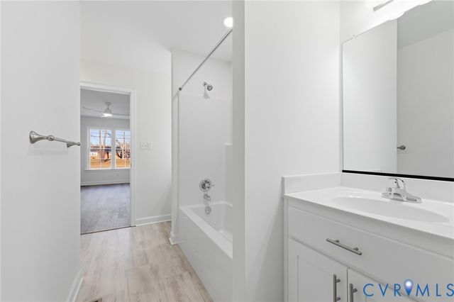 12617 James River Dr, Hopewell, VA 23860