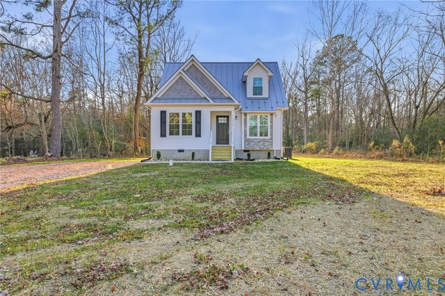 12617 James River Dr, Hopewell, VA 23860