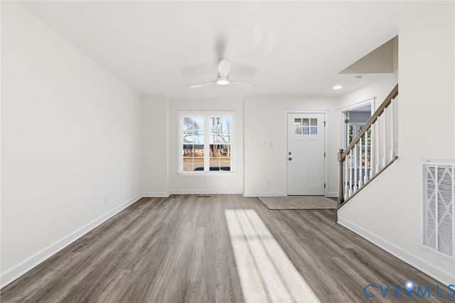 12617 James River Dr, Hopewell, VA 23860