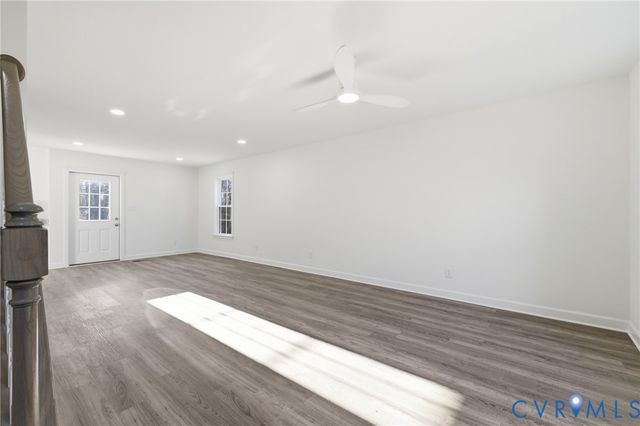 12617 James River Dr, Hopewell, VA 23860