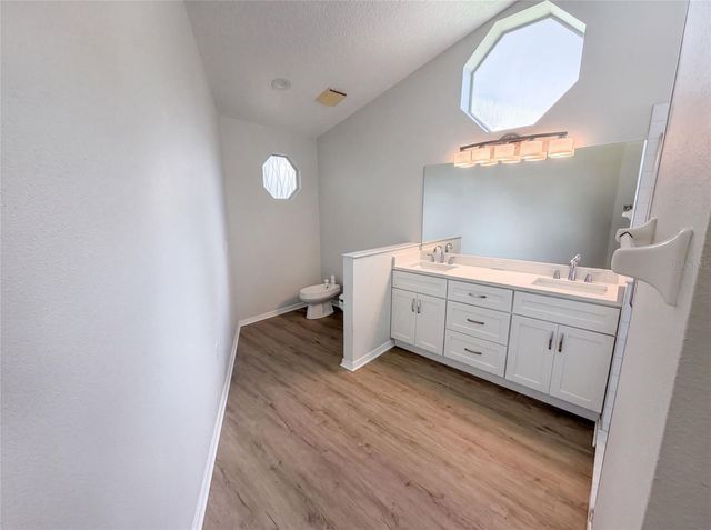 9454 MISSISSIPPI RUN, Weeki Wachee, FL 34613
