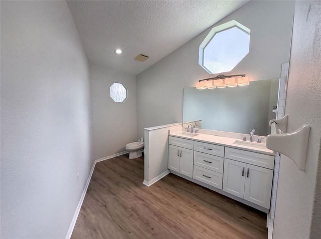 9454 MISSISSIPPI RUN, Weeki Wachee, FL 34613