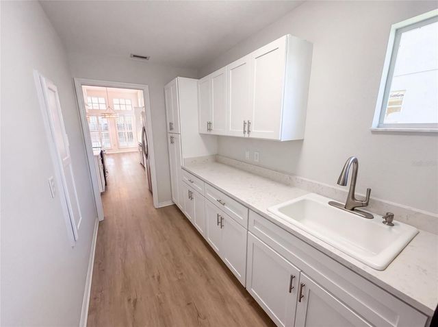 9454 MISSISSIPPI RUN, Weeki Wachee, FL 34613