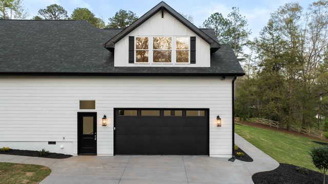 206 Zimmerman Lake Road, Spartanburg, SC 29306