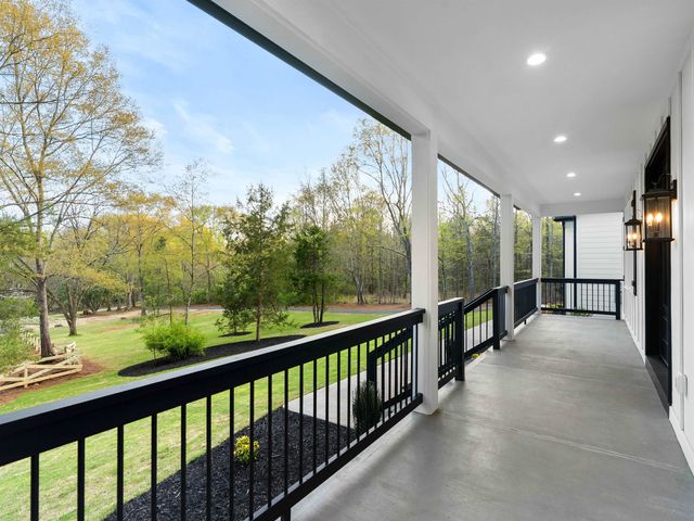 206 Zimmerman Lake Road, Spartanburg, SC 29306