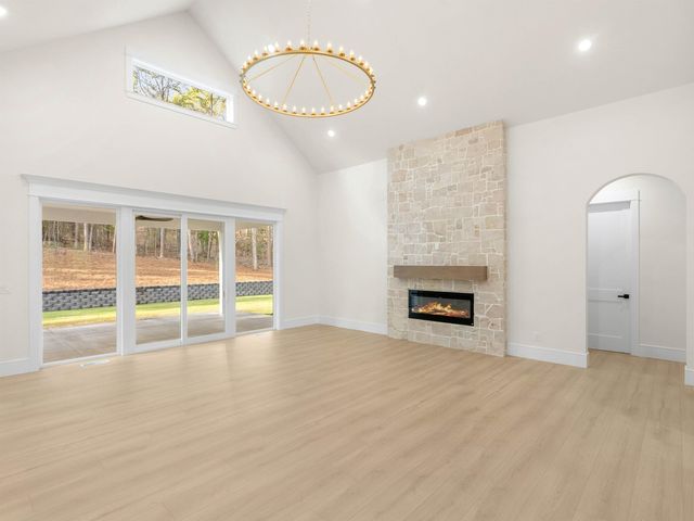 206 Zimmerman Lake Road, Spartanburg, SC 29306