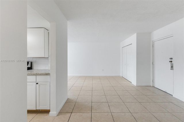 9401 SW 4th St 209, Miami, FL 33174