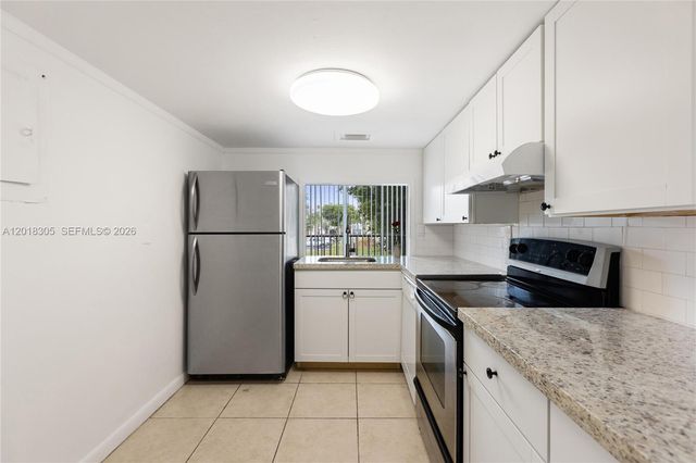 9401 SW 4th St 209, Miami, FL 33174