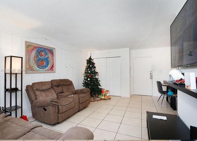 9401 SW 4th St 209, Miami, FL 33174