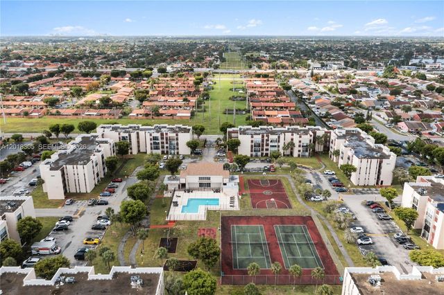 9401 SW 4th St 209, Miami, FL 33174