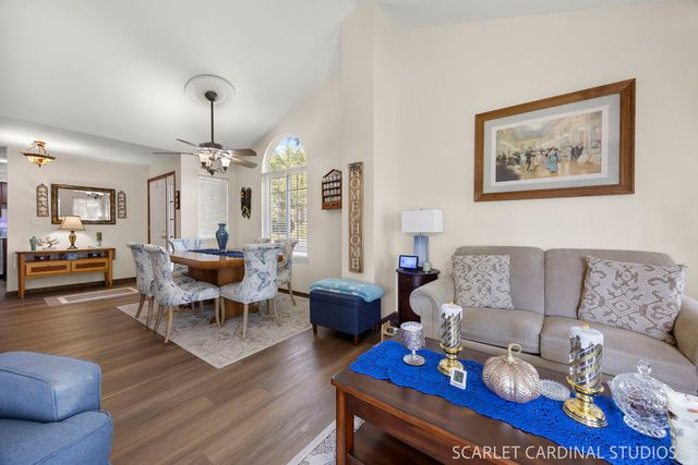449 Canterbury Drive, Carol Stream, IL 60188