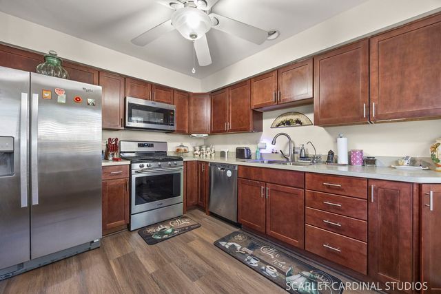 449 Canterbury Drive, Carol Stream, IL 60188