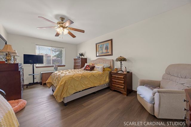 449 Canterbury Drive, Carol Stream, IL 60188