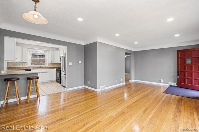 4313 Berkshire Road, Royal Oak, MI 48073