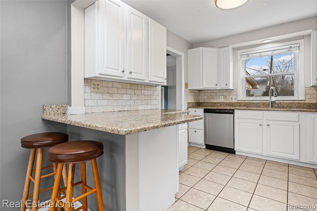 4313 Berkshire Road, Royal Oak, MI 48073