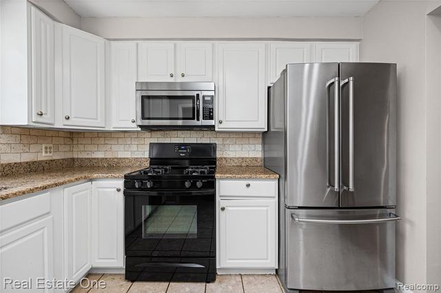 4313 Berkshire Road, Royal Oak, MI 48073