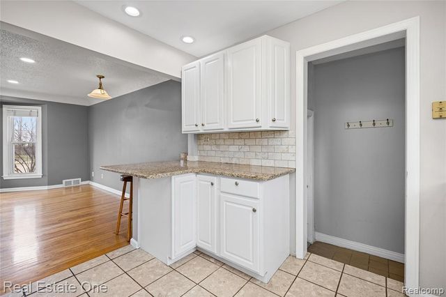 4313 Berkshire Road, Royal Oak, MI 48073