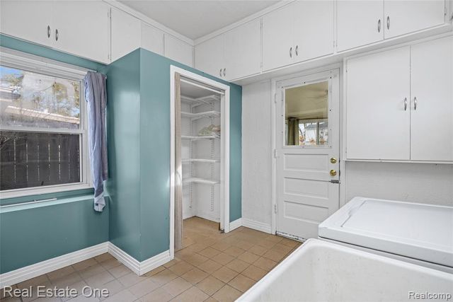 4313 Berkshire Road, Royal Oak, MI 48073