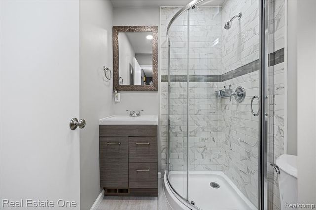 4313 Berkshire Road, Royal Oak, MI 48073
