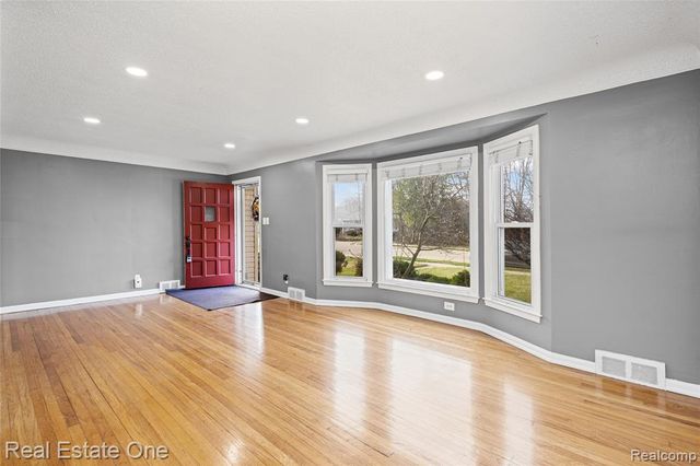 4313 Berkshire Road, Royal Oak, MI 48073