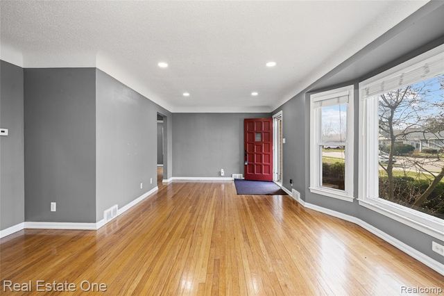 4313 Berkshire Road, Royal Oak, MI 48073