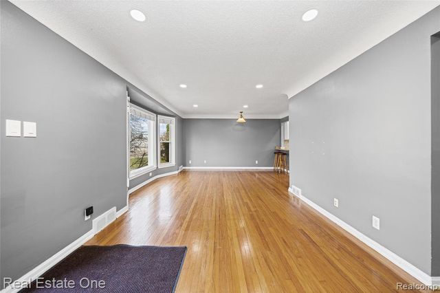 4313 Berkshire Road, Royal Oak, MI 48073