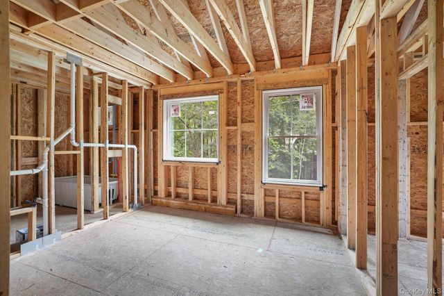 32 Vandewater Drive, Wappingers Falls, NY 12590